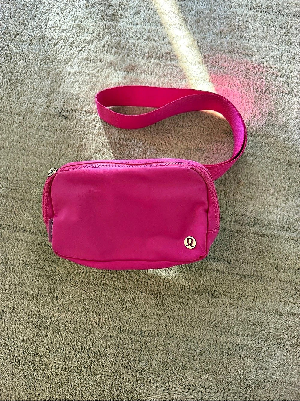 lululemon Everywhere Belt Bag 1L Pink Crossbody Bag